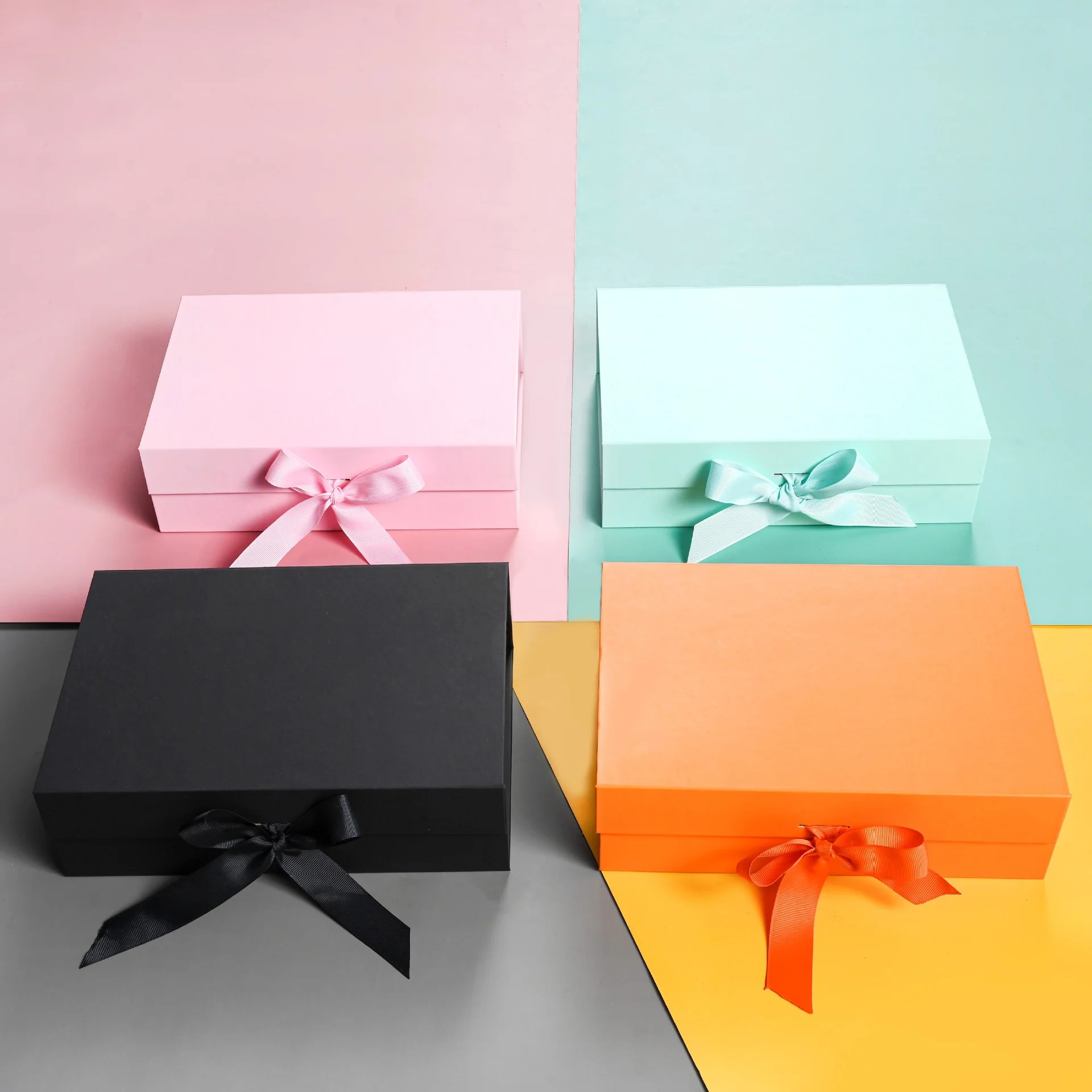 Packaging Box Gift Box Foldable Wholesale by PacksFactory