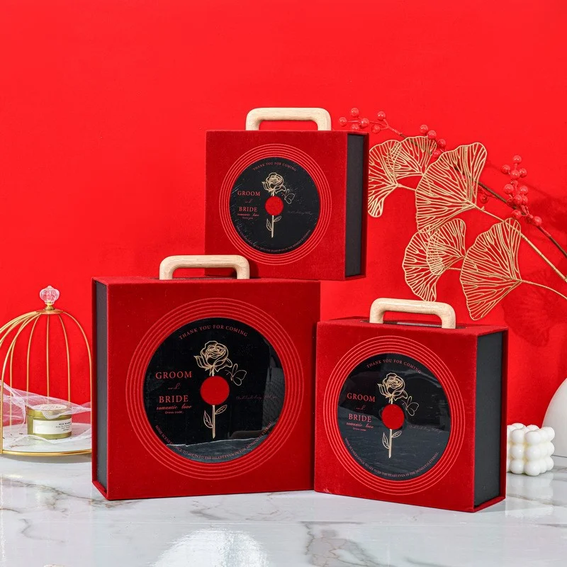 Handle Gift Box by PacksFactory