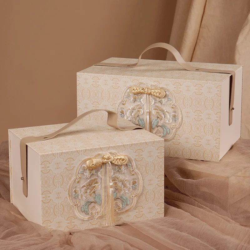 Handle Packaging Box Gift Box by PacksFactory
