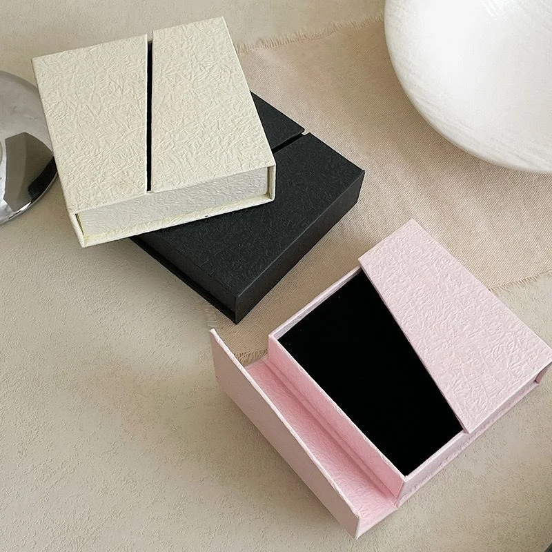 Magnetic Closure Boxes